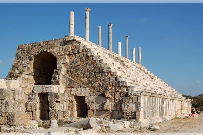 Small-Group Adventure Tour to Sidon Tyre & Maghdouche-Day Trip - Tyre: harbor views first, then the scale of Roman entertainment